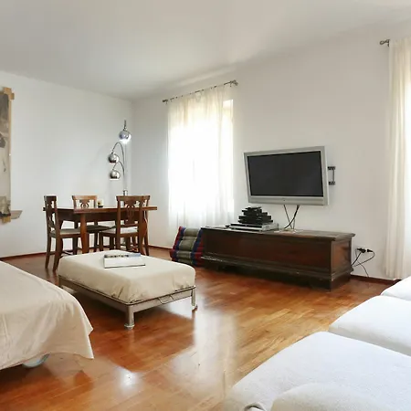 Beautiful Terrace Santo Spirito * فلورنس